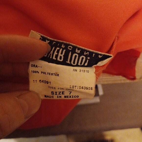 Sexy Little Red Floral Dress - Size 7 - Picture 8 of 9